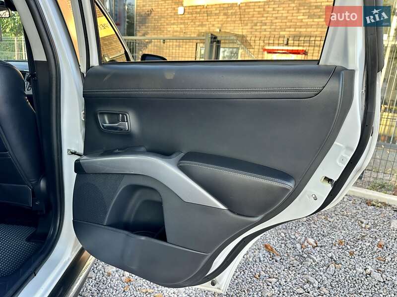 Позашляховик / Кросовер Mitsubishi Outlander XL 2011 в Вінниці фото 31 Позашляховик / Кросовер Mitsubishi Outlander XL 2011 в Вінниці