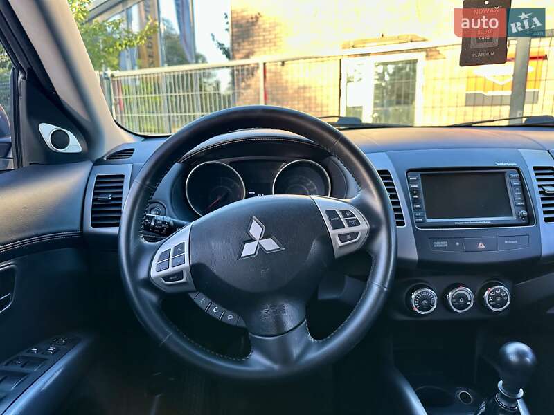 Позашляховик / Кросовер Mitsubishi Outlander XL 2011 в Вінниці фото 33 Позашляховик / Кросовер Mitsubishi Outlander XL 2011 в Вінниці