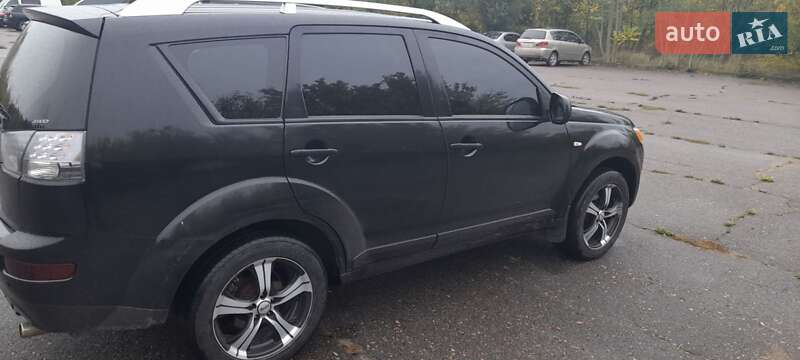 Внедорожник / Кроссовер Mitsubishi Outlander XL 2008 в Одессе фото 3 Внедорожник / Кроссовер Mitsubishi Outlander XL 2008 в Одессе