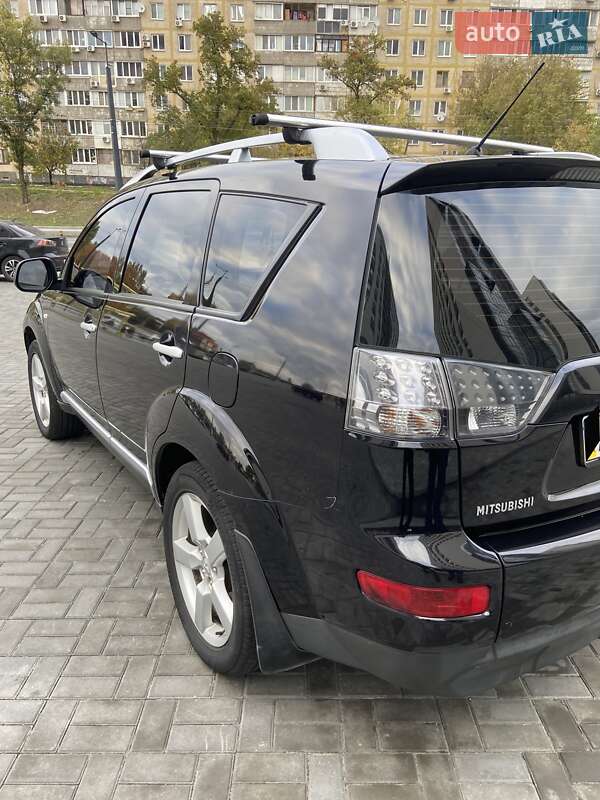 Позашляховик / Кросовер Mitsubishi Outlander XL 2008 в Дніпрі фото 5 Позашляховик / Кросовер Mitsubishi Outlander XL 2008 в Дніпрі