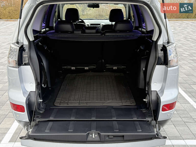 Позашляховик / Кросовер Mitsubishi Outlander XL 2007 в Вінниці фото 27 Позашляховик / Кросовер Mitsubishi Outlander XL 2007 в Вінниці