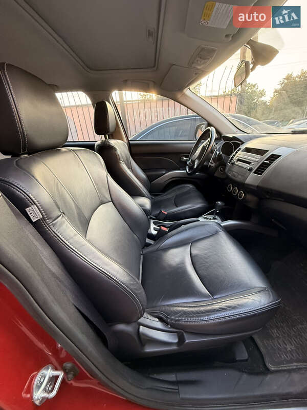Позашляховик / Кросовер Mitsubishi Outlander XL 2008 в Києві фото 20 Позашляховик / Кросовер Mitsubishi Outlander XL 2008 в Києві