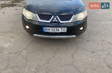 Внедорожник / Кроссовер Mitsubishi Outlander XL 2007 в Ивановке