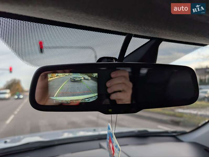 Внедорожник / Кроссовер Mitsubishi Outlander XL 2012 в Луцке