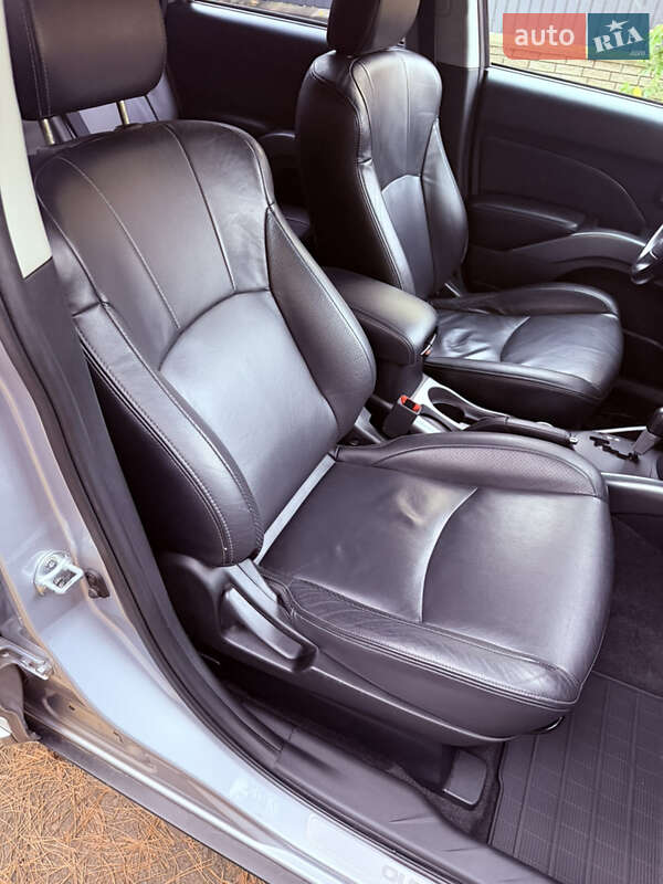 Внедорожник / Кроссовер Mitsubishi Outlander XL 2007 в Киеве фото 32 Внедорожник / Кроссовер Mitsubishi Outlander XL 2007 в Киеве