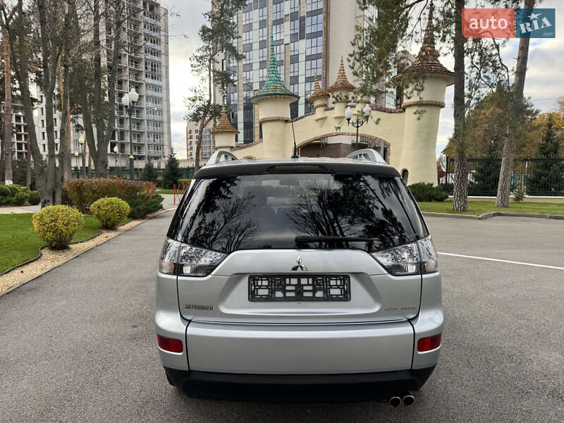 Позашляховик / Кросовер Mitsubishi Outlander XL 2008 в Харкові фото 6 Позашляховик / Кросовер Mitsubishi Outlander XL 2008 в Харкові