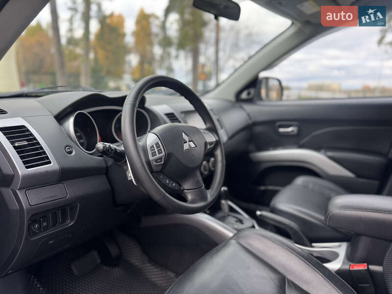 Позашляховик / Кросовер Mitsubishi Outlander XL 2008 в Харкові фото 14 Позашляховик / Кросовер Mitsubishi Outlander XL 2008 в Харкові