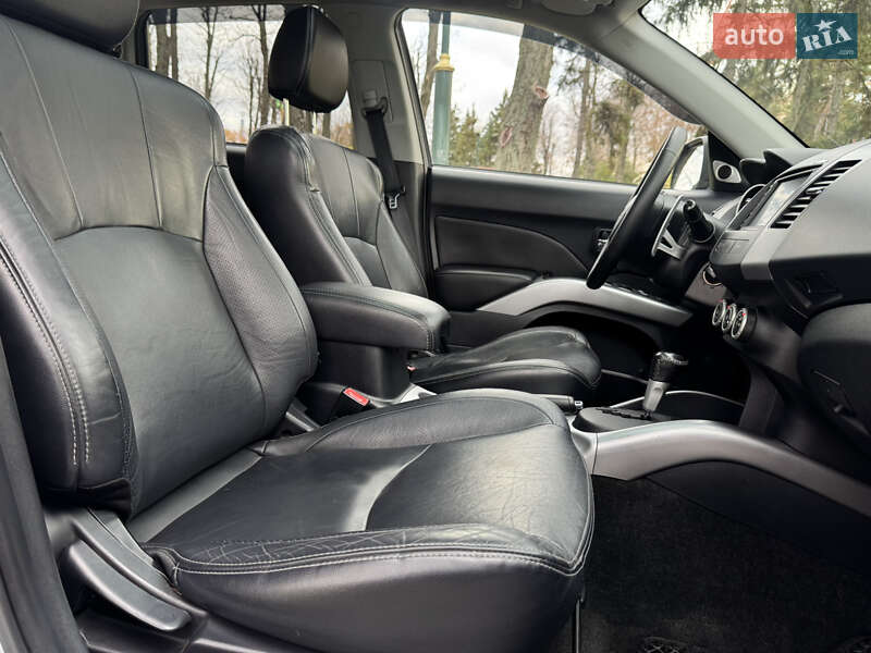 Позашляховик / Кросовер Mitsubishi Outlander XL 2008 в Харкові фото 25 Позашляховик / Кросовер Mitsubishi Outlander XL 2008 в Харкові