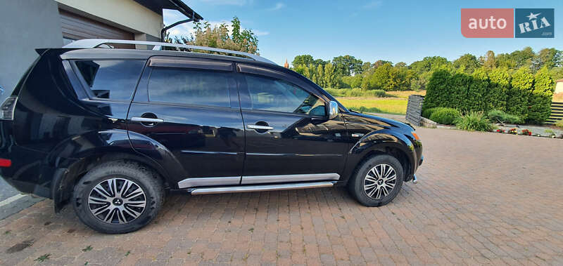 Внедорожник / Кроссовер Mitsubishi Outlander XL 2009 в Тернополе