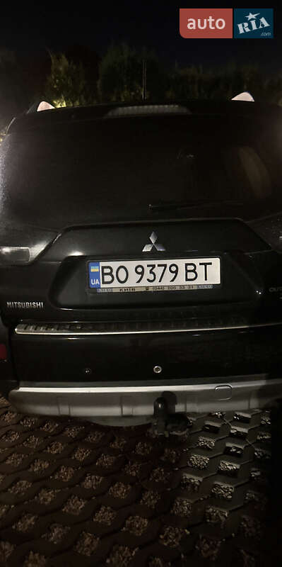 Внедорожник / Кроссовер Mitsubishi Outlander XL 2009 в Тернополе
