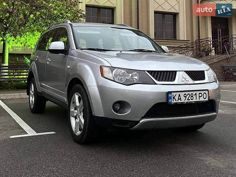 Внедорожник / Кроссовер Mitsubishi Outlander XL 2007 в Киеве фото 7 Внедорожник / Кроссовер Mitsubishi Outlander XL 2007 в Киеве
