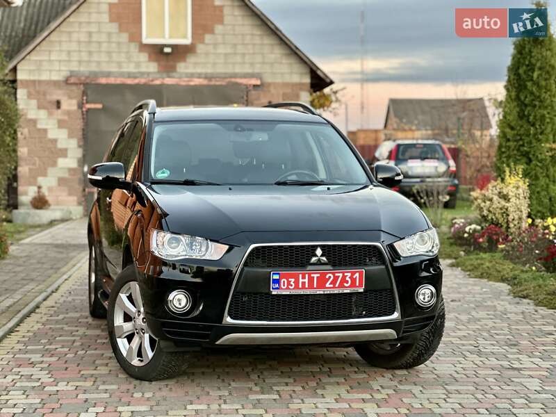 Внедорожник / Кроссовер Mitsubishi Outlander XL 2012 в Владимирце фото 8 Внедорожник / Кроссовер Mitsubishi Outlander XL 2012 в Владимирце