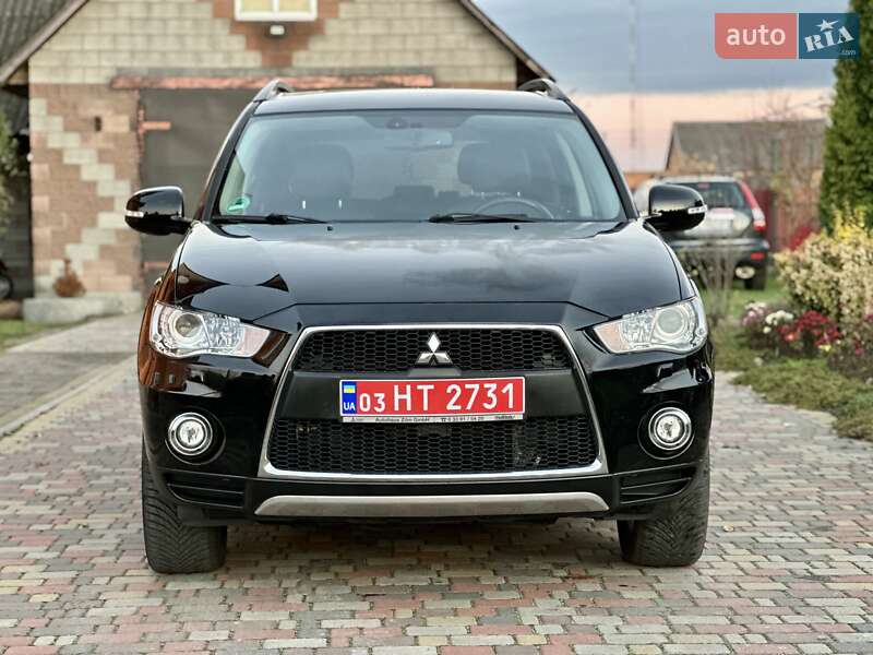 Внедорожник / Кроссовер Mitsubishi Outlander XL 2012 в Владимирце фото 2 Внедорожник / Кроссовер Mitsubishi Outlander XL 2012 в Владимирце