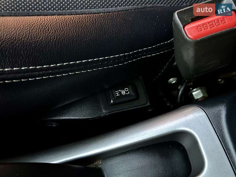 Внедорожник / Кроссовер Mitsubishi Outlander XL 2012 в Владимирце фото 27 Внедорожник / Кроссовер Mitsubishi Outlander XL 2012 в Владимирце