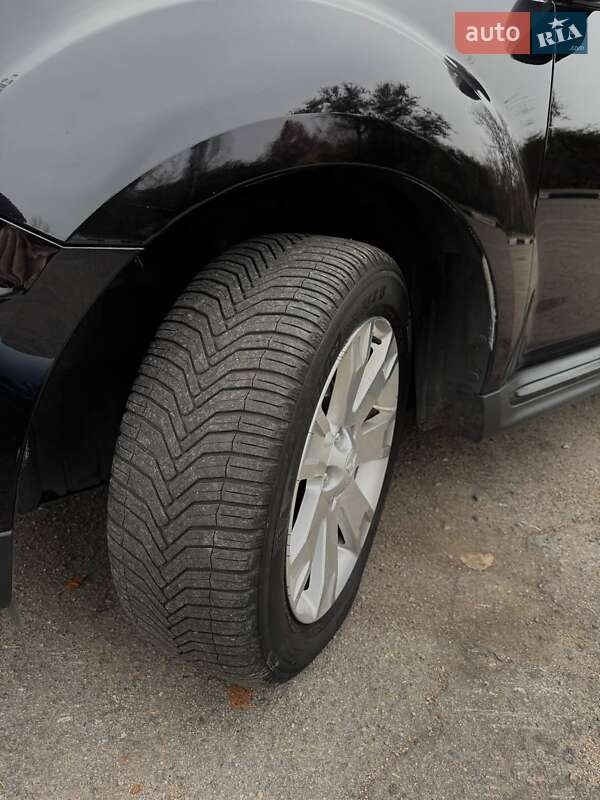 Позашляховик / Кросовер Mitsubishi Outlander XL 2011 в Запоріжжі фото 16 Позашляховик / Кросовер Mitsubishi Outlander XL 2011 в Запоріжжі