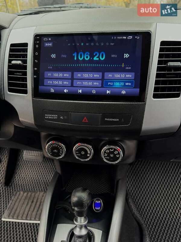 Позашляховик / Кросовер Mitsubishi Outlander XL 2011 в Запоріжжі фото 21 Позашляховик / Кросовер Mitsubishi Outlander XL 2011 в Запоріжжі