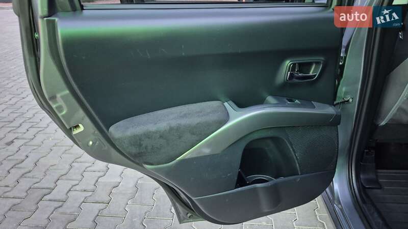 Позашляховик / Кросовер Mitsubishi Outlander XL 2007 в Одесі фото 35 Позашляховик / Кросовер Mitsubishi Outlander XL 2007 в Одесі