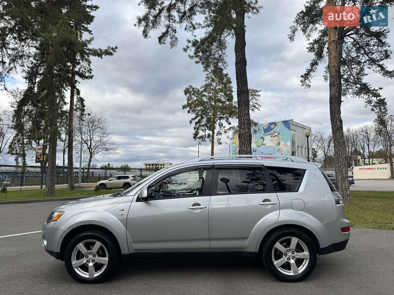 Внедорожник / Кроссовер Mitsubishi Outlander XL 2008 в Харькове