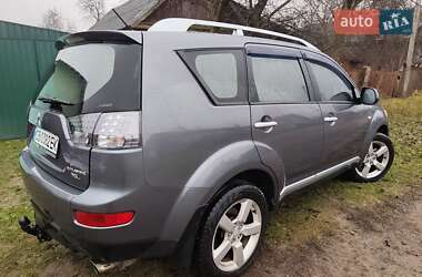 Позашляховик / Кросовер Mitsubishi Outlander XL 2008 в Городні