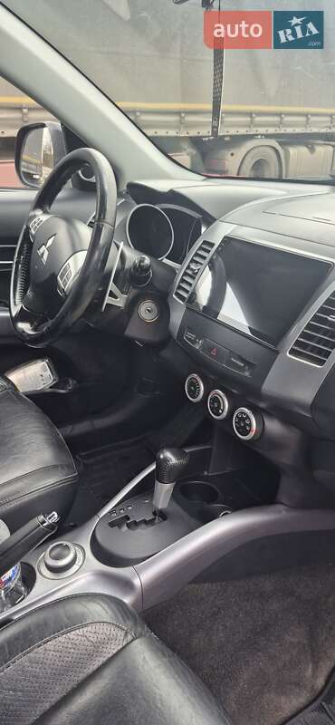 Внедорожник / Кроссовер Mitsubishi Outlander XL 2007 в Львове фото 10 Внедорожник / Кроссовер Mitsubishi Outlander XL 2007 в Львове
