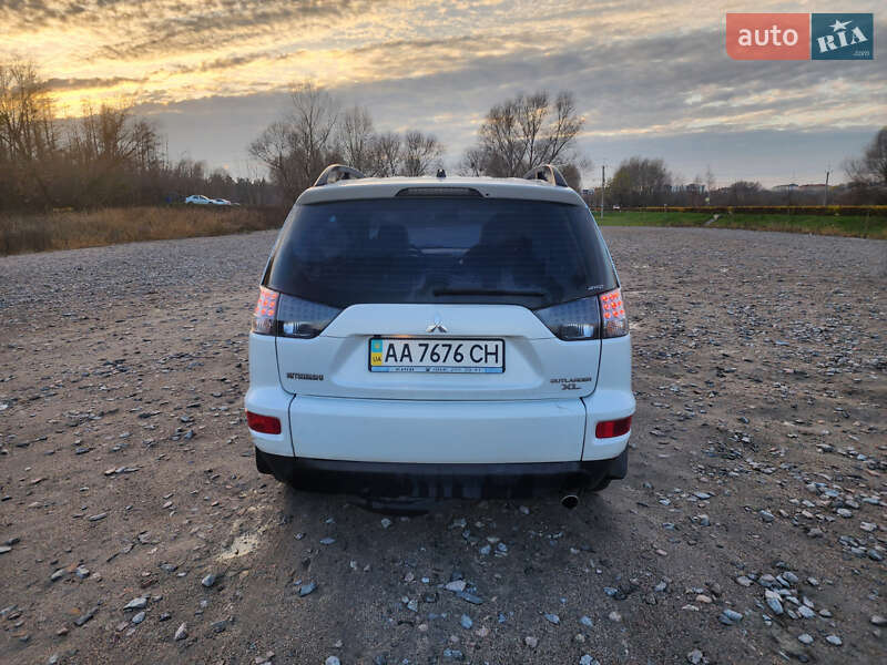 Внедорожник / Кроссовер Mitsubishi Outlander XL 2011 в Буче фото 8 Внедорожник / Кроссовер Mitsubishi Outlander XL 2011 в Буче