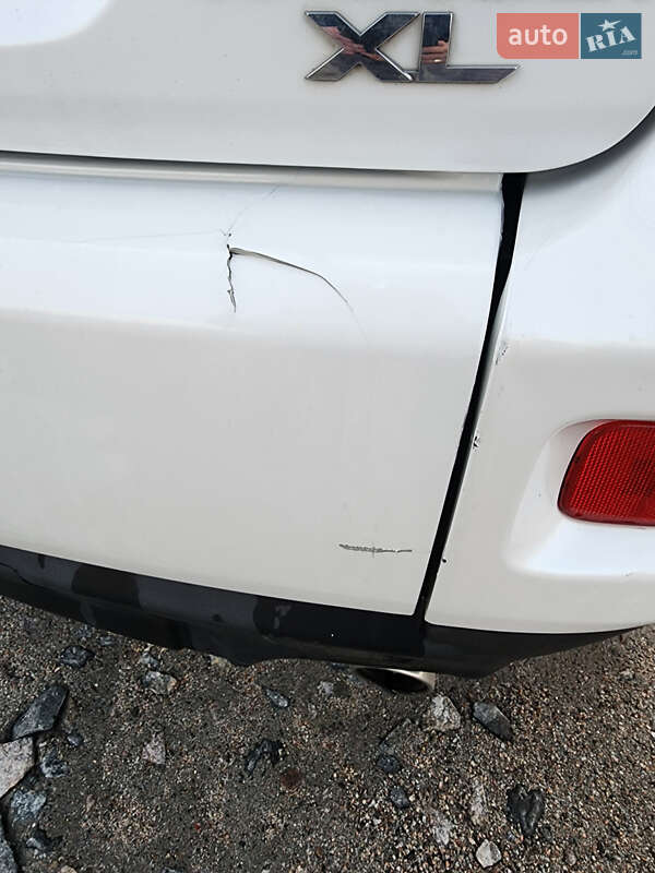 Внедорожник / Кроссовер Mitsubishi Outlander XL 2011 в Буче фото 35 Внедорожник / Кроссовер Mitsubishi Outlander XL 2011 в Буче