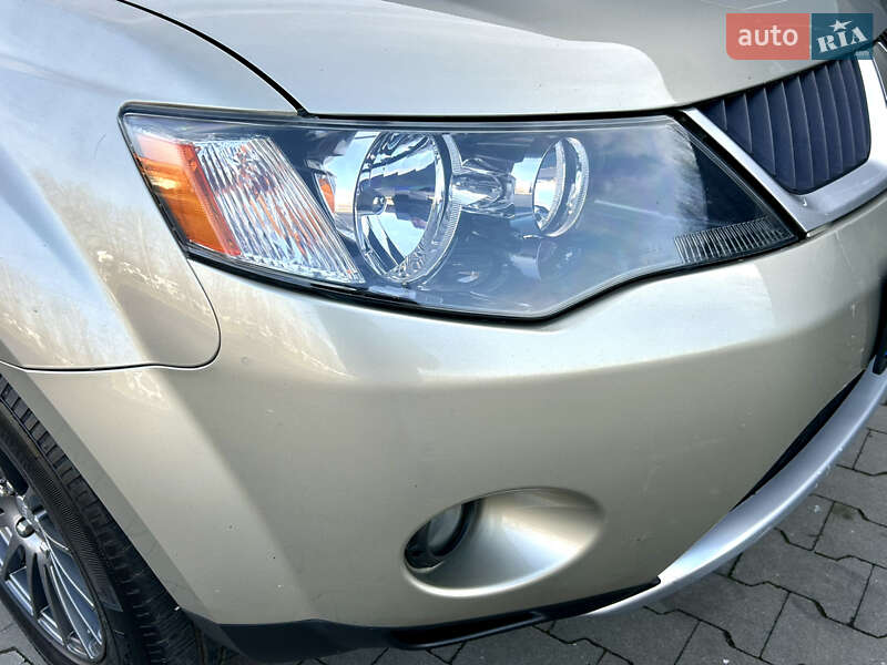 Внедорожник / Кроссовер Mitsubishi Outlander XL 2008 в Белой Церкви