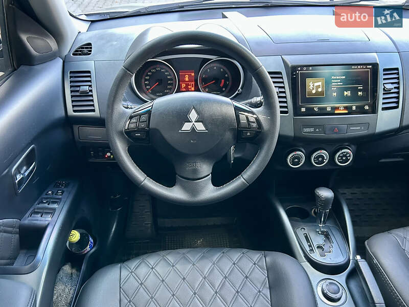 Внедорожник / Кроссовер Mitsubishi Outlander XL 2008 в Белой Церкви