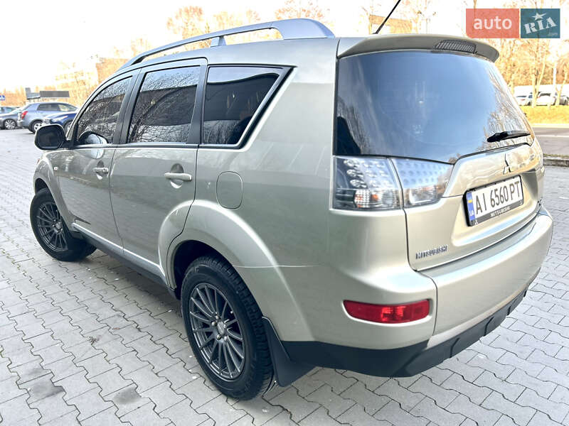 Внедорожник / Кроссовер Mitsubishi Outlander XL 2008 в Белой Церкви