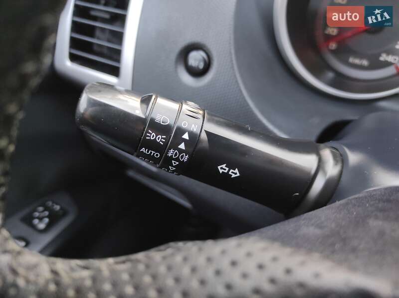 Внедорожник / Кроссовер Mitsubishi Outlander XL 2007 в Хмельницком