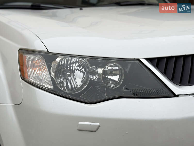 Внедорожник / Кроссовер Mitsubishi Outlander XL 2008 в Харькове