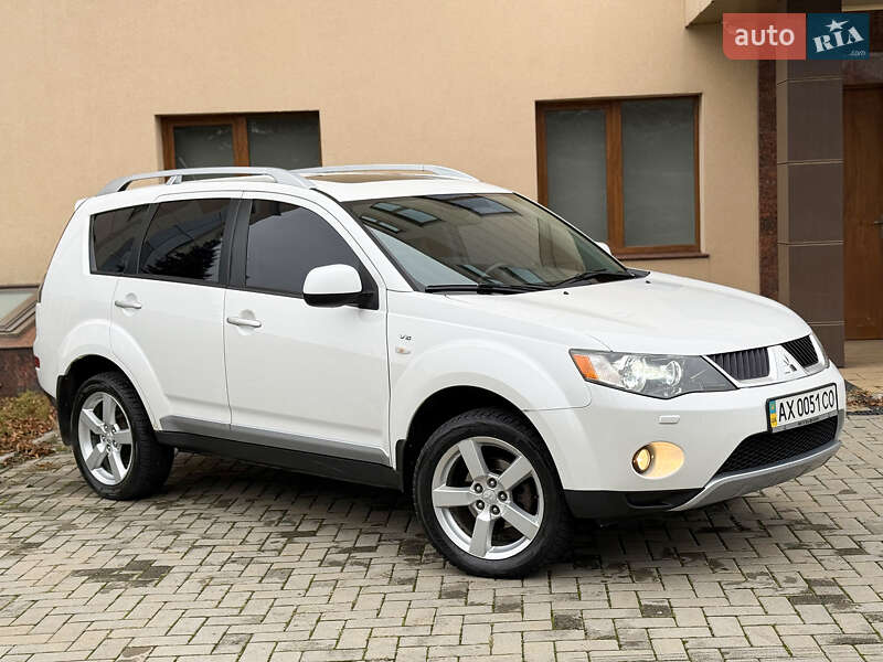 Внедорожник / Кроссовер Mitsubishi Outlander XL 2008 в Харькове