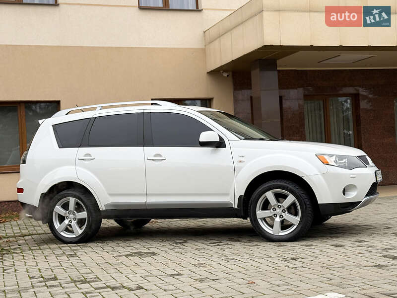 Внедорожник / Кроссовер Mitsubishi Outlander XL 2008 в Харькове
