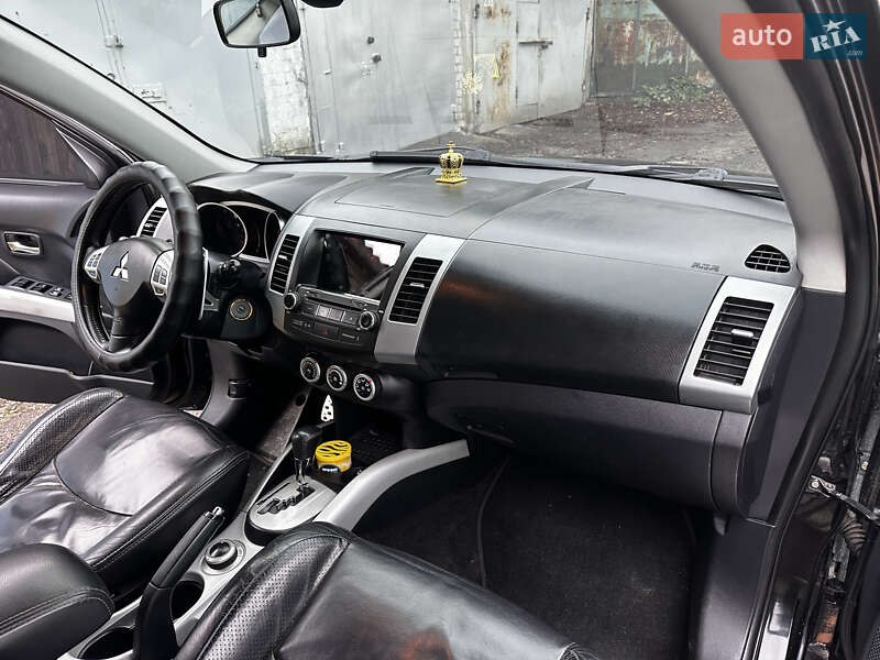 Внедорожник / Кроссовер Mitsubishi Outlander XL 2007 в Харькове фото 16 Внедорожник / Кроссовер Mitsubishi Outlander XL 2007 в Харькове