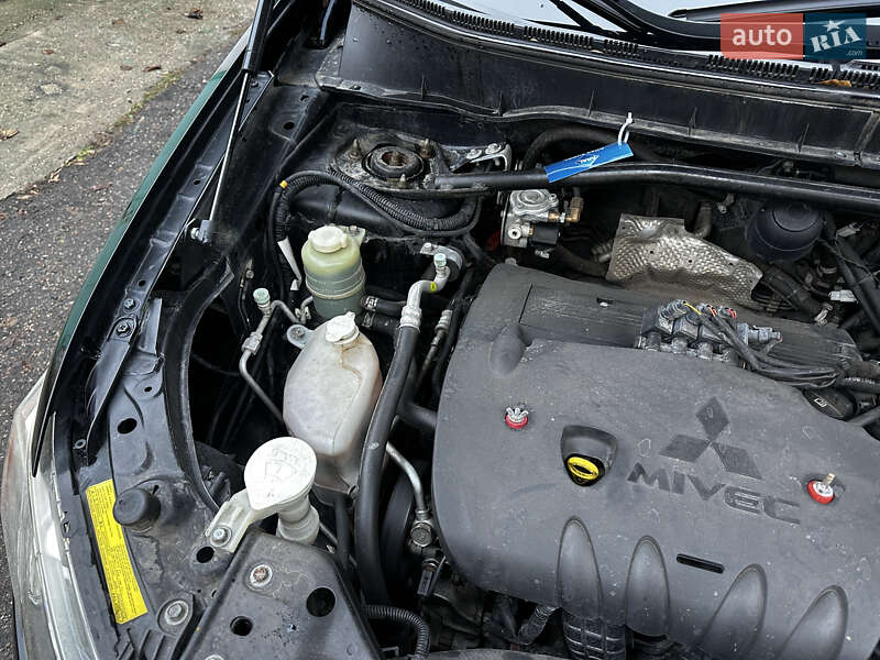 Внедорожник / Кроссовер Mitsubishi Outlander XL 2007 в Харькове фото 31 Внедорожник / Кроссовер Mitsubishi Outlander XL 2007 в Харькове