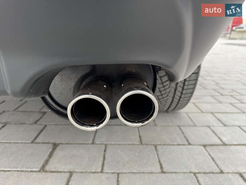 Позашляховик / Кросовер Mitsubishi Outlander XL 2011 в Івано-Франківську