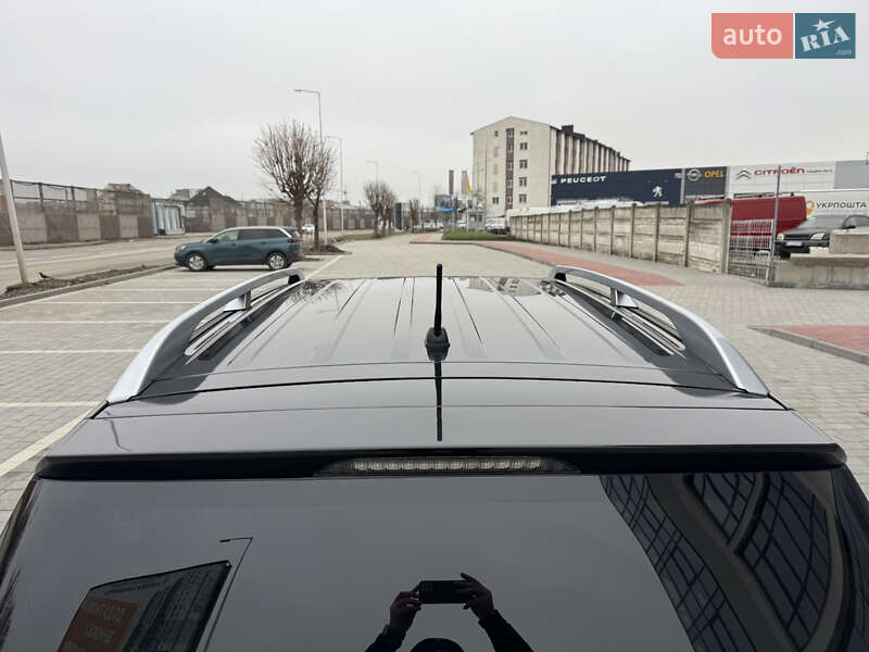 Позашляховик / Кросовер Mitsubishi Outlander XL 2011 в Івано-Франківську