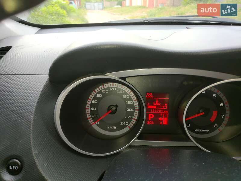 Внедорожник / Кроссовер Mitsubishi Outlander XL 2009 в Николаеве фото 5 Внедорожник / Кроссовер Mitsubishi Outlander XL 2009 в Николаеве