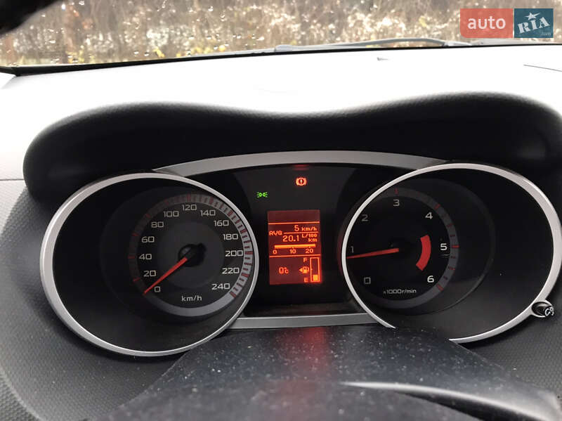 Позашляховик / Кросовер Mitsubishi Outlander XL 2008 в Луцьку