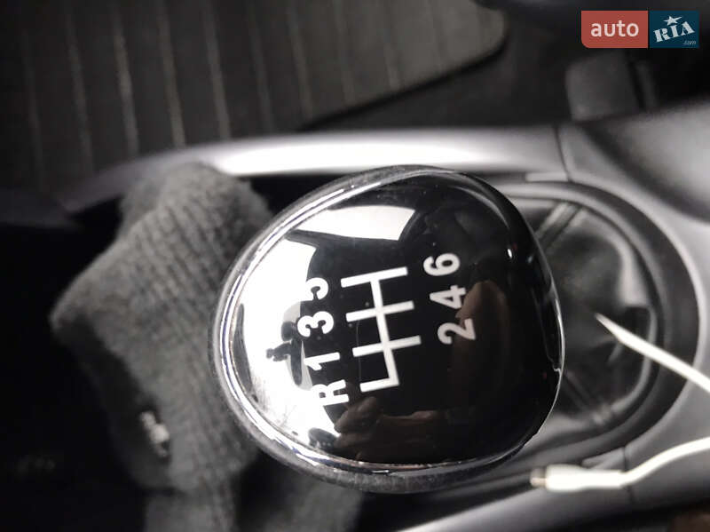 Позашляховик / Кросовер Mitsubishi Outlander XL 2008 в Луцьку