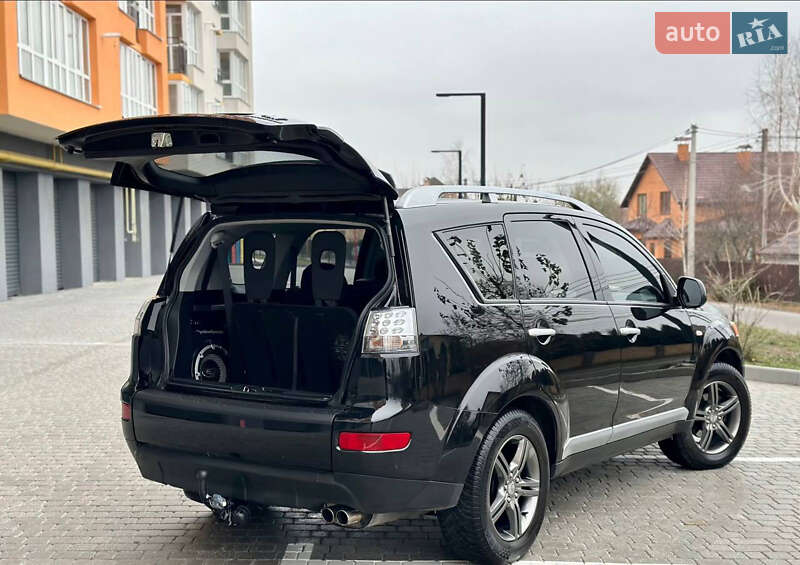 Позашляховик / Кросовер Mitsubishi Outlander XL 2006 в Бару