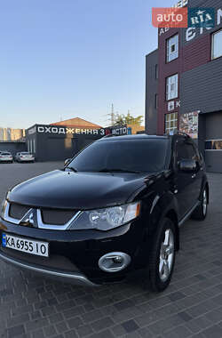 Внедорожник / Кроссовер Mitsubishi Outlander XL 2008 в Киеве