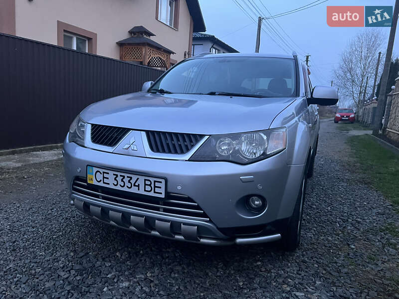 Внедорожник / Кроссовер Mitsubishi Outlander XL 2007 в Черновцах