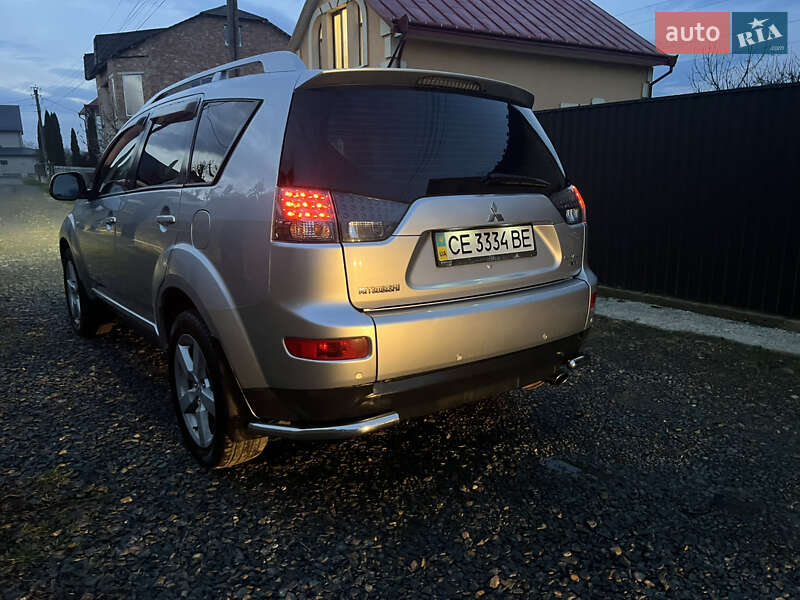 Внедорожник / Кроссовер Mitsubishi Outlander XL 2007 в Черновцах