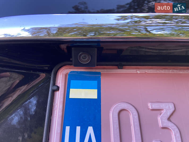 Позашляховик / Кросовер Mitsubishi Outlander XL 2011 в Дрогобичі