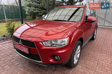 Внедорожник / Кроссовер Mitsubishi Outlander XL 2012 в Белой Церкви