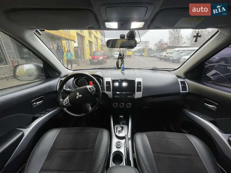 Внедорожник / Кроссовер Mitsubishi Outlander XL 2008 в Чернигове
