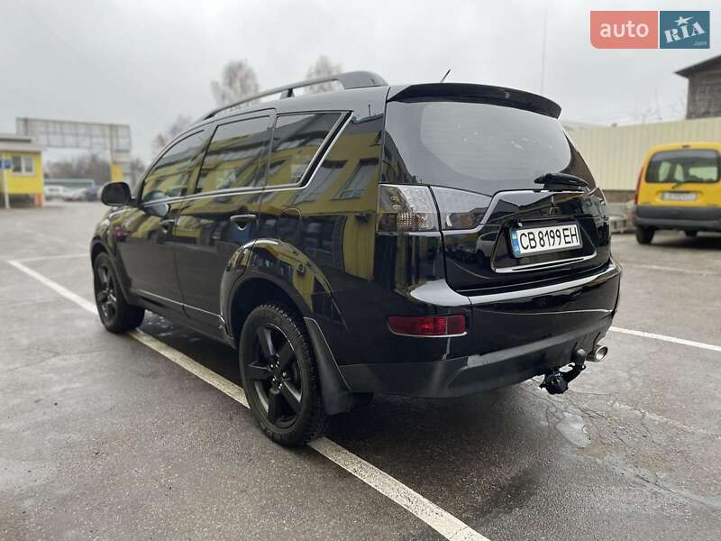 Внедорожник / Кроссовер Mitsubishi Outlander XL 2008 в Чернигове
