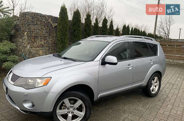 Позашляховик / Кросовер Mitsubishi Outlander XL 2007 в Стрию