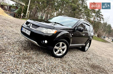 Внедорожник / Кроссовер Mitsubishi Outlander XL 2008 в Харькове